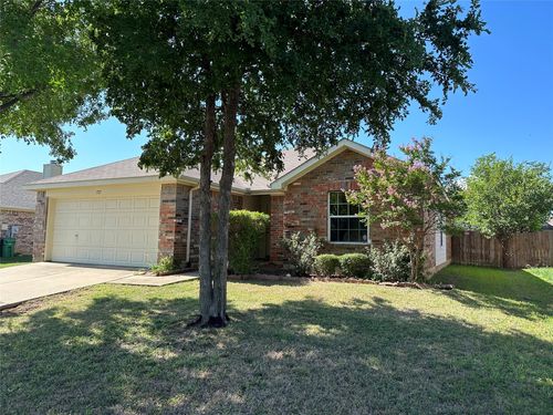 1521 Carrigan Ln, Denton, TX, 76207-7776 | Card Image