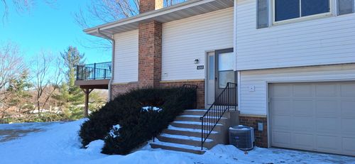 4168 Sylvia Ln S, Shoreview, MN, 55126-6437 | Card Image