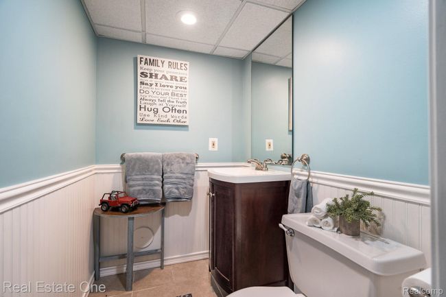 HALF BATH IN LOWER LEVEL | Image 22
