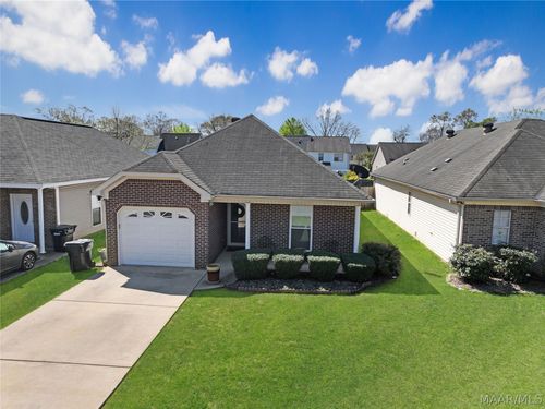 130 Park Dr N, Clanton, AL, 35045-3943 | Card Image