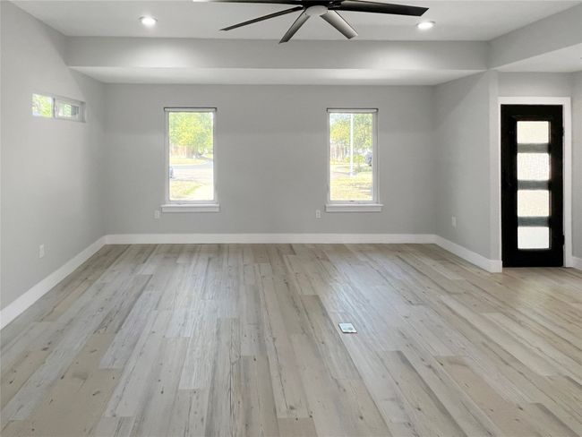 9614 Newfoundland Cir, House other with 3 bedrooms, 2 bathrooms and 2 parking in Austin TX | Image 12