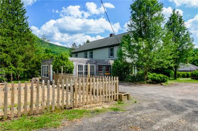 265 Main Street, House other with 3 bedrooms, 1 bathrooms and null parking in Delhi NY | Image 3