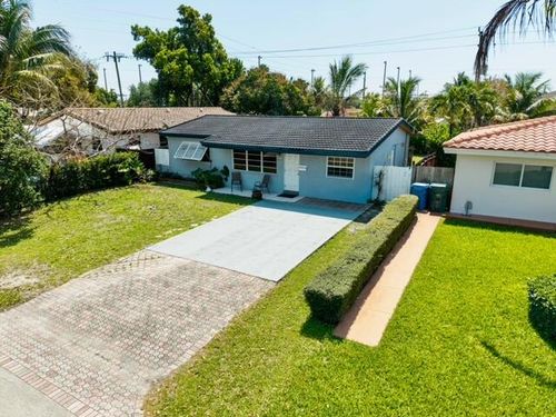 270 Ne 42nd St, Oakland Park, FL, 33334-1322 | Card Image