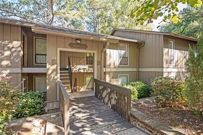 10D - 8740 Roswell Road, Condo with 3 bedrooms, 2 bathrooms and null parking in Sandy Springs GA | Image 2