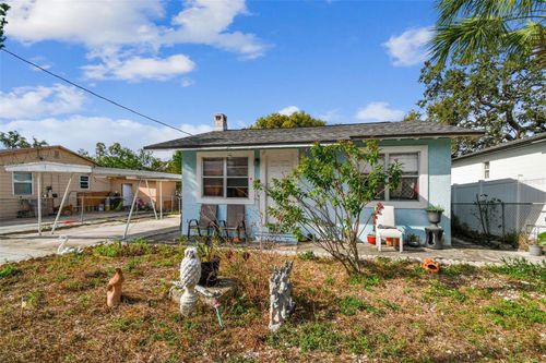 8416 N Semmes St, TAMPA, FL, 33604-1945 | Card Image