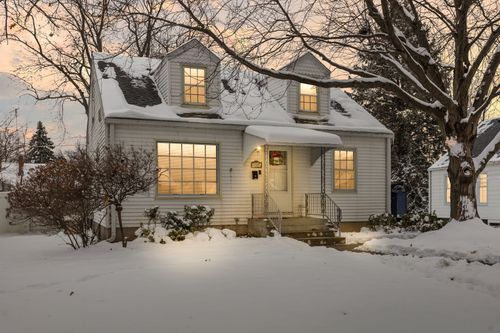 1340 Lennington Cir Ne, Kankakee, IL, 60901-2040 | Card Image