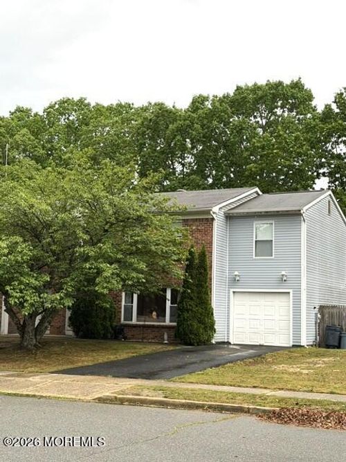 41 Mizzen Dr, Barnegat, NJ, 08005-1454 | Card Image