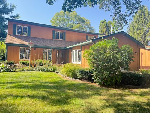 15758 County Line Rd, CAPRON, IL, 61012-9637 | Card Image