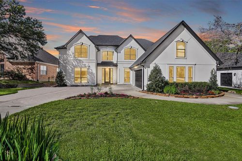 111 Edgewood Dr, Montgomery, TX, 77356-8409 | Card Image