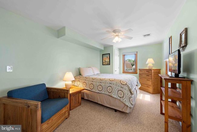 215 W 23 Rd St, House other with 3 bedrooms, 1 bathrooms and null parking in SHIP BOTTOM NJ | Image 24