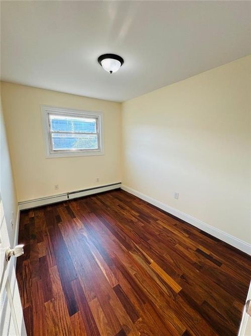 1-185 Beach 61st St, Arverne, NY, 11692-1857 | Card Image