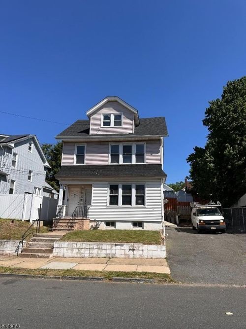 525 Leo St, Hillside, NJ, 07205-1759 | Card Image