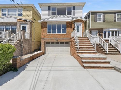 2-137 Kennedy Blvd, Bayonne, NJ, 07002-1153 | Card Image