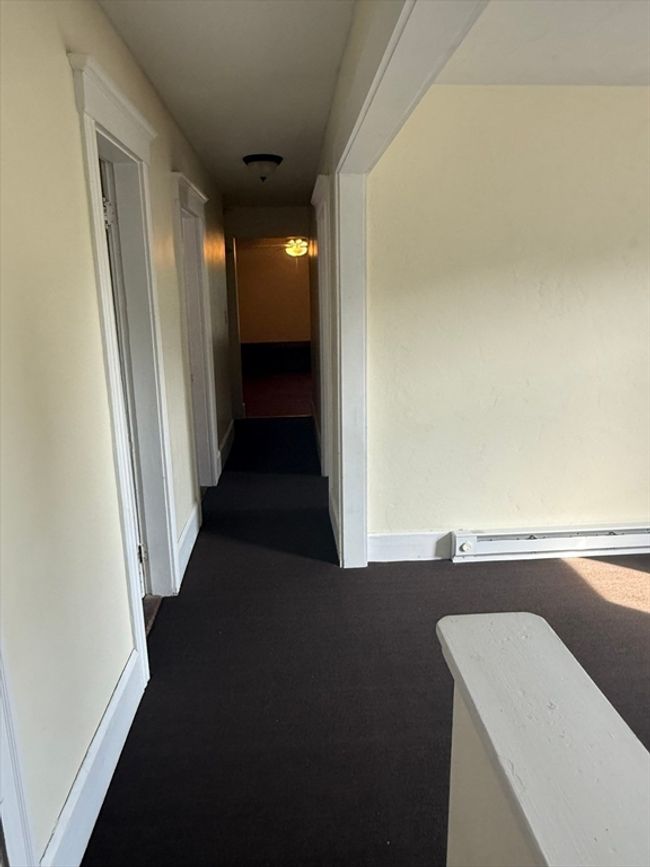 APT-3 - 8 Manor St, Condo with 2 bedrooms, 1 bathrooms and null parking in Worcester MA | Image 5