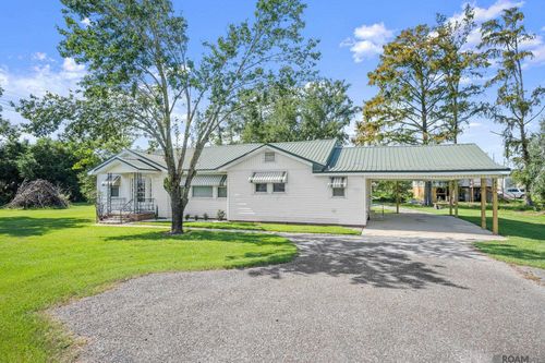 8400 Main St, Sorrento, LA, 70778-3001 | Card Image