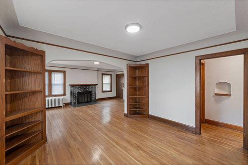 1-4253 James Ave N, Minneapolis, MN, 55412-1639 | Card Image