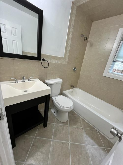 143 Lawrence St, Uniondale, NY, 11553-1005 | Card Image