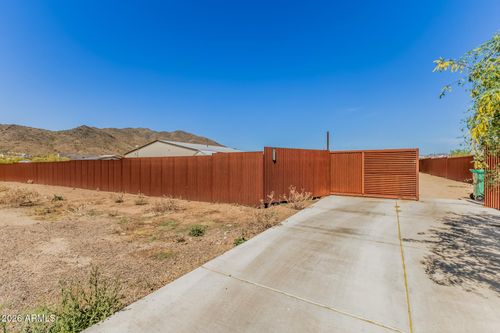 42605 N 6th Ave, New River, AZ, 85087-7197 | Card Image