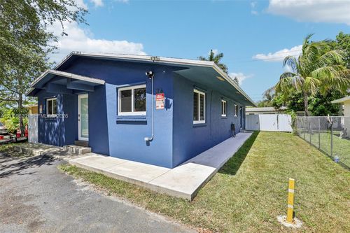 316 N 61st Ave, Hollywood, FL, 33024-7910 | Card Image
