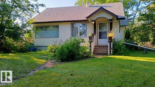 5102 51 St, Willingdon, AB, T0B4R0 | Card Image
