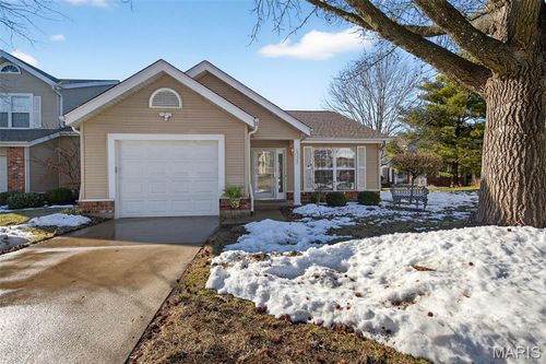 3-1321 Forest Creek Dr, Saint Peters, MO, 63303-5812 | Card Image