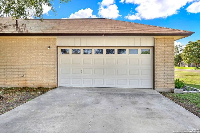 1314 Acorn Rd, House other with 3 bedrooms, 2 bathrooms and null parking in Hondo TX | Image 27