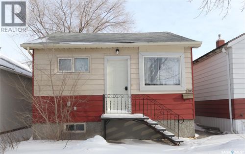 2305 Mcdonald St, Regina, SK, S4N2Z2 | Card Image