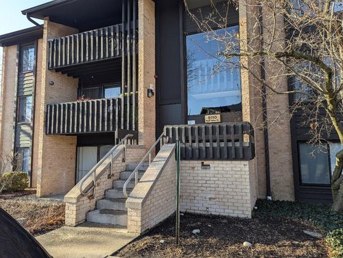 apt-102-6110 Knoll Valley Dr, Willowbrook, IL, 60527-2020 | Card Image
