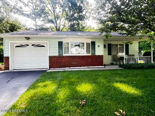 9 Louisiana Way, Whiting, NJ, 08759-1464 | Card Image