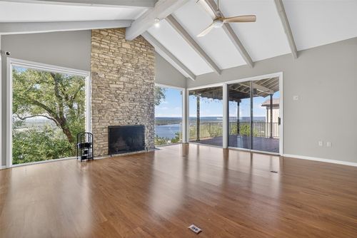 406 Ronay Dr N, Briarcliff, TX, 78669-2047 | Card Image