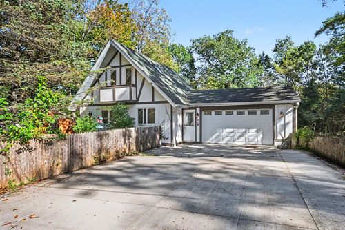 38551 N Hillandale Dr, Spring Grove, IL, 60081-9035 | Card Image