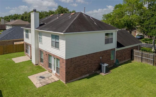 4001 Spring Branch Dr W, House other with 5 bedrooms, 4 bathrooms and 2 parking in Pearland TX | Image 30