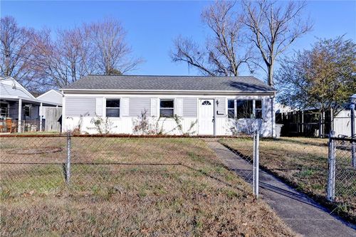 1845 Kensington Dr, Hampton, VA, 23663-2040 | Card Image