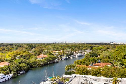 ph23-90 Edgewater Dr, Coral Gables, FL, 33133-6983 | Card Image