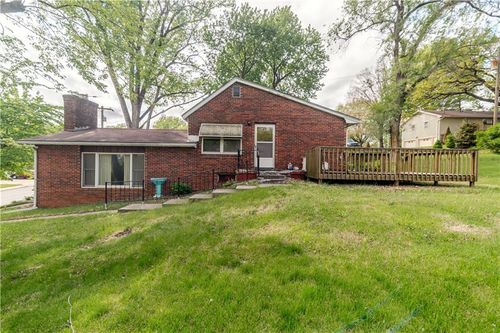 1219 Julia St, Atchison, KS, 66002-2731 | Card Image