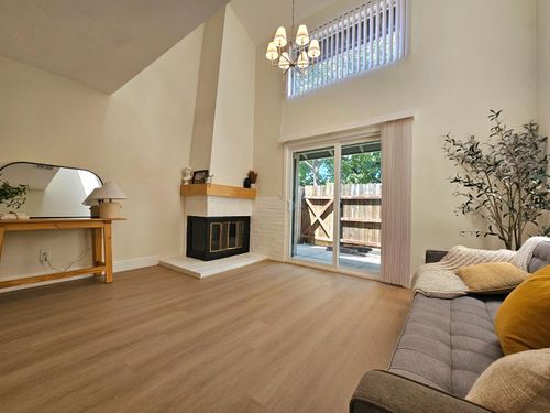 apt-3-5577 Hillsdale Blvd, Sacramento, CA, 95842-3363 | Card Image
