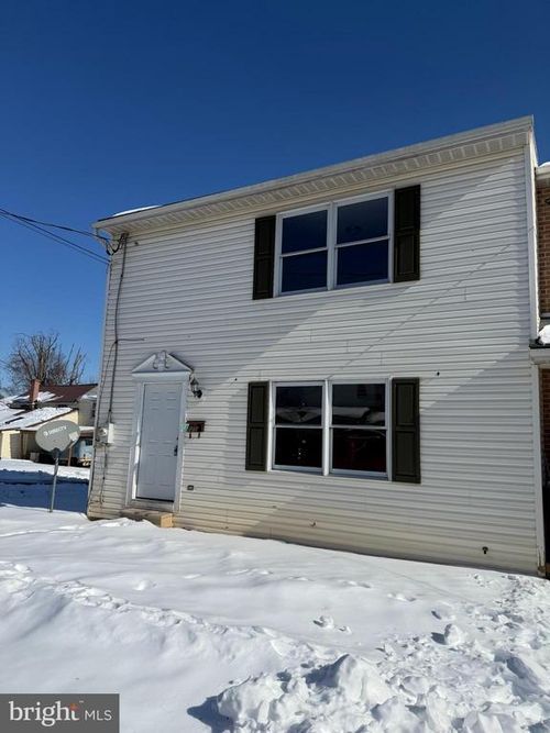 425 Factory Street, CARLISLE, PA, 17013 | Card Image