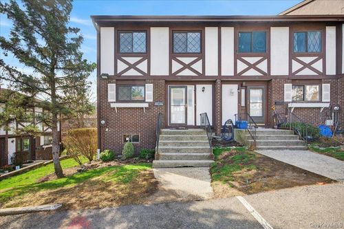 83 Buckingham Ct, Pomona, NY, 10970-3704 | Card Image