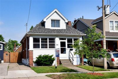 86 Graham Ave S, House other with 3 bedrooms, 1 bathrooms and 2 parking in Hamilton ON | Image 3