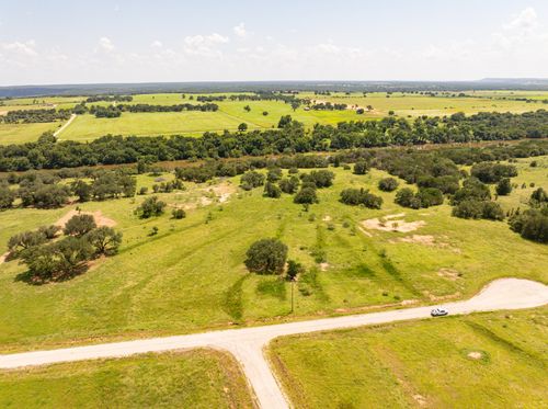 2217 River Shoals Rd, Mineral Wells, TX, 76067-1884 | Card Image