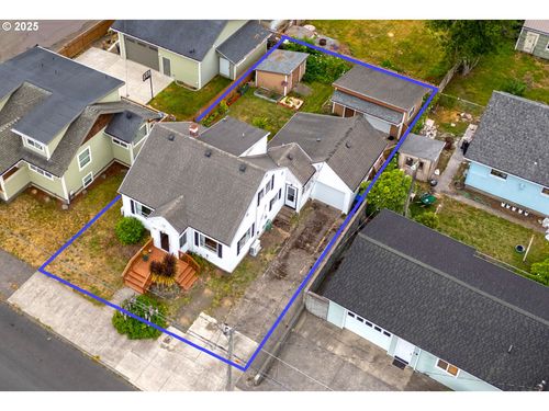 1706 5th St, Tillamook, OR, 97141-2128 | Card Image