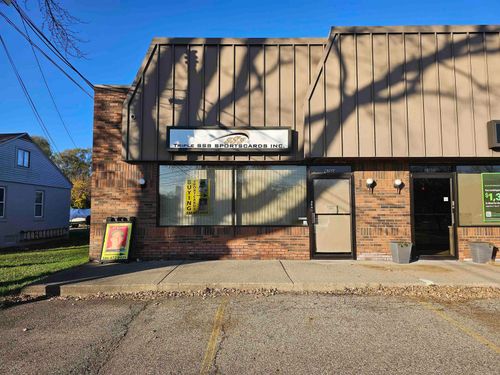 47501 Van Dyke Ave, Shelby Township, MI, 48317-3375 | Card Image