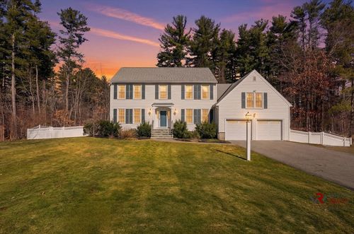 23 Belknap Dr, Andover, MA, 01810-4853 | Card Image