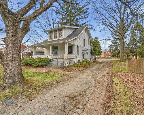 322 Shields Rd, Youngstown, OH, 44512-1922 | Card Image