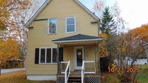 8 Beech Street, East Millinocket, ME, 04430 | Card Image