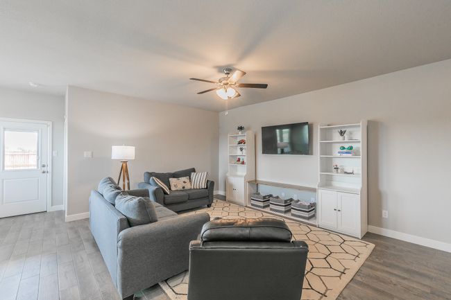 812 Holler Loop, House other with 4 bedrooms, 2 bathrooms and null parking in Justin TX | Image 13