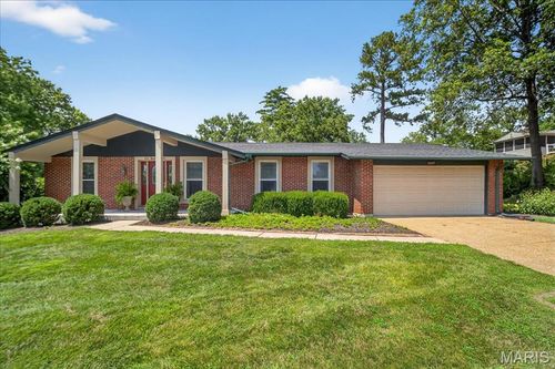 1009 Dutch Mill Dr, Ballwin, MO, 63011-3660 | Card Image