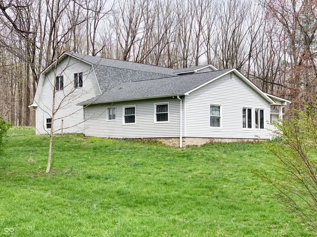 2986 N Coloma Rd, House other with 4 bedrooms, 3 bathrooms and null parking in Bloomingdale IN | Image 44