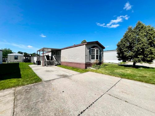 20463 Harmony Dr, Clinton Township, MI, 48036-2241 | Card Image