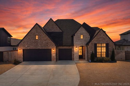 5812 E 128th St S, Bixby, OK, 74008-2969 | Card Image